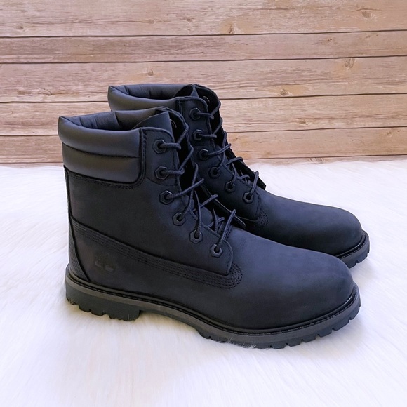 Timberland Women’s Waterville 6” Waterproof Navy Boots - Picture 1 of 8